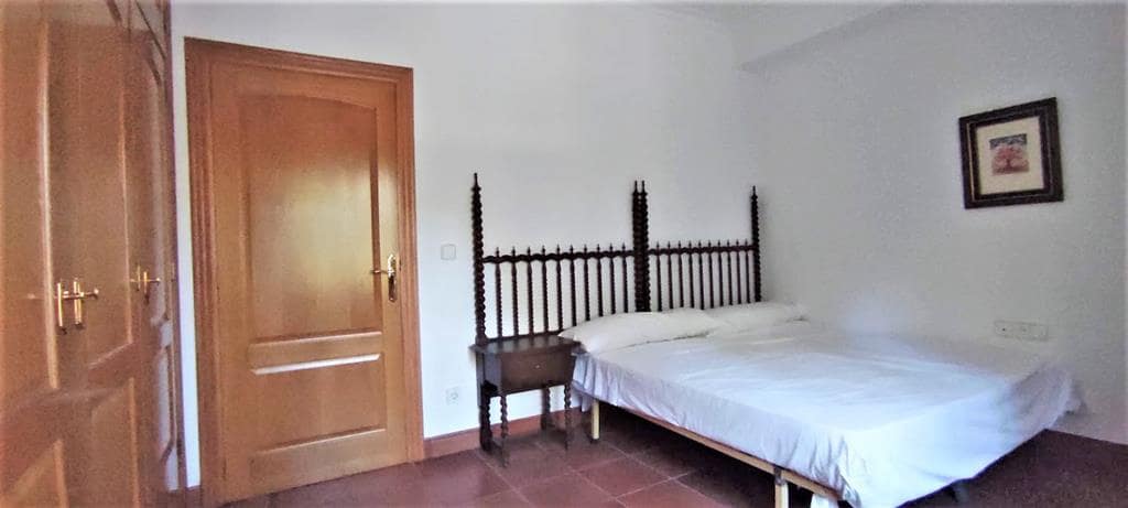 9 bedroom Villa for sale in Muro de Alcoy with pool garage - € 975,000 (Ref: 9865766)