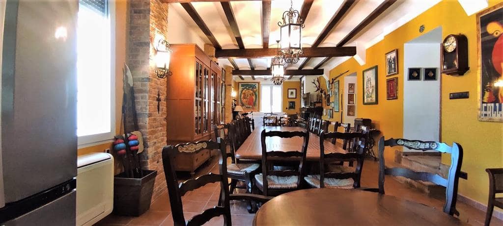 9 bedroom Villa for sale in Muro de Alcoy with pool garage - € 975,000 (Ref: 9865766)
