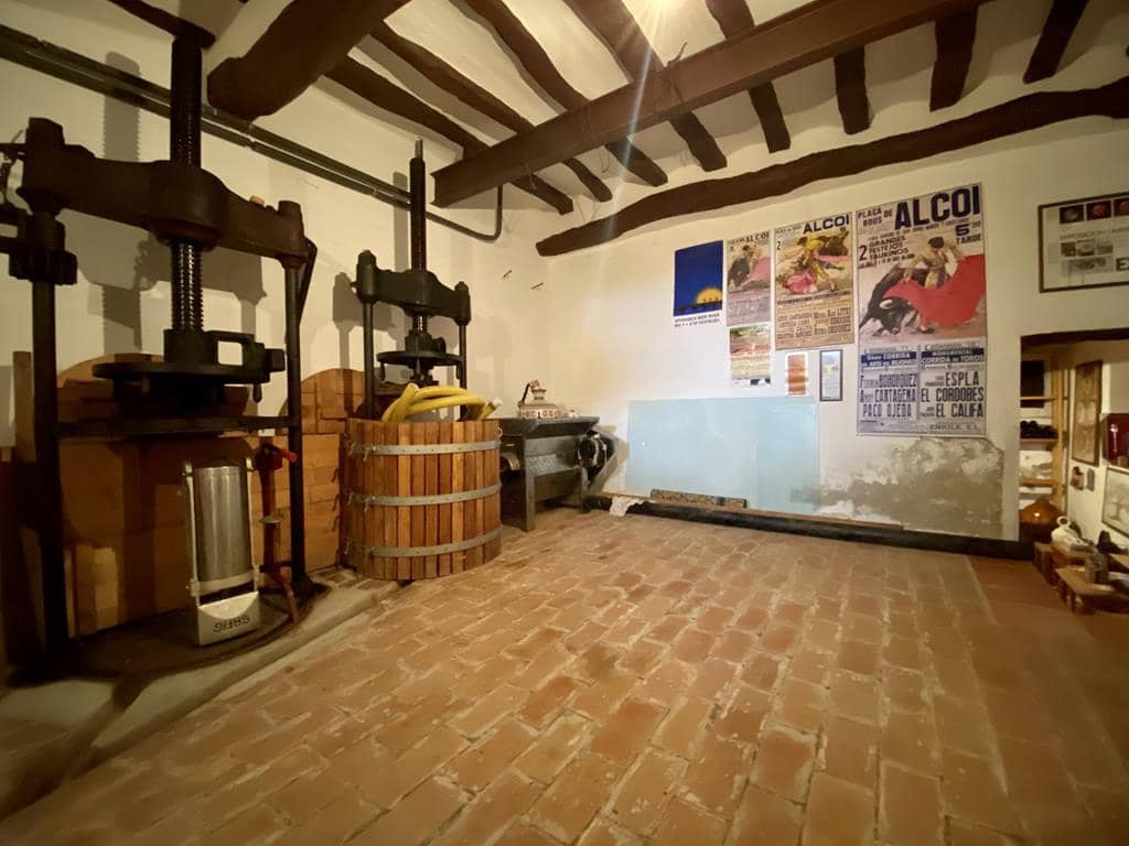 10 soverom Finca/Herregård til salgs i Alcoy / Alcoi med garasje - € 4 300 000 (Ref: 9865767)
