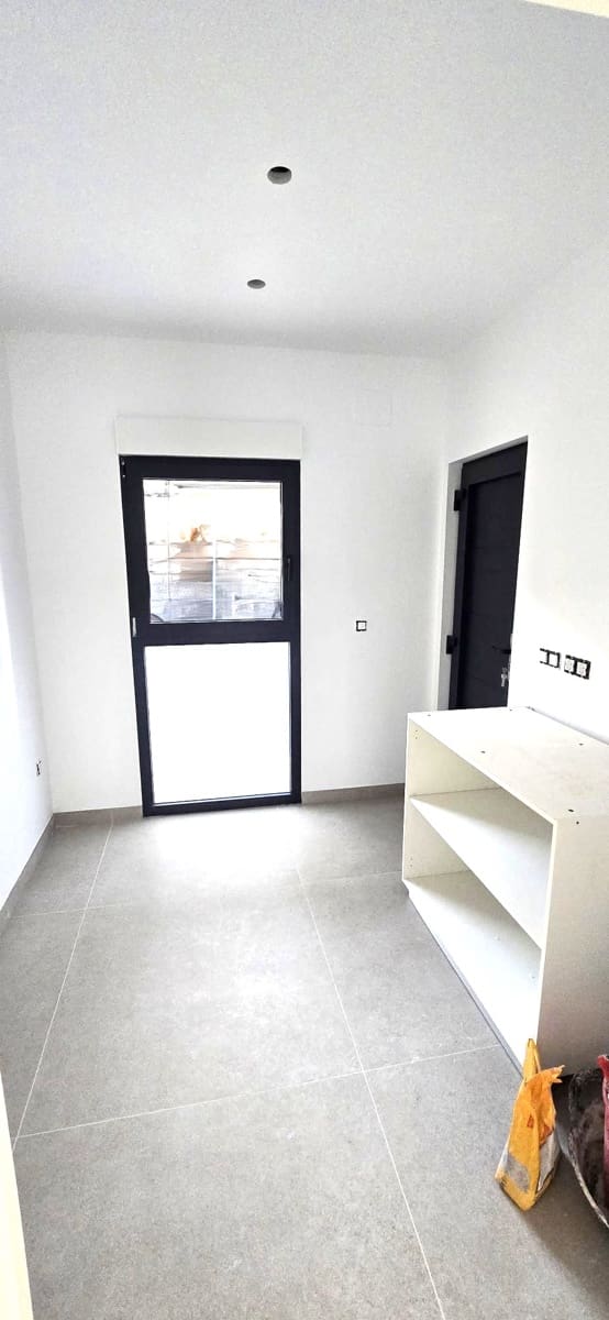 2 bedroom Flat for sale in Muro de Alcoy - € 140,000 (Ref: 9865770)