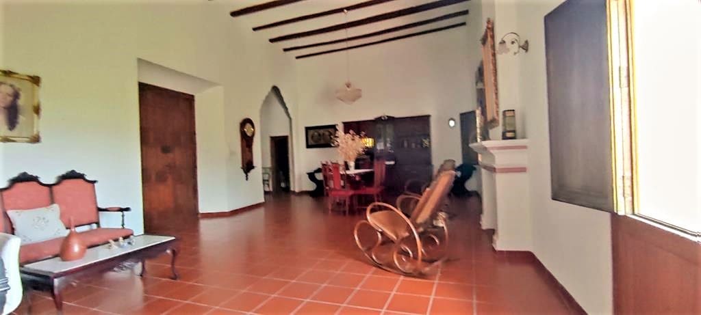10 bedroom Villa for sale in Muro de Alcoy with garage - € 530,000 (Ref: 9865777)
