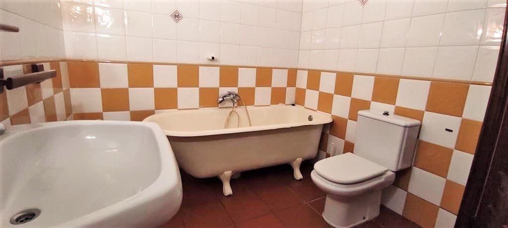 10 bedroom Villa for sale in Muro de Alcoy with garage - € 530,000 (Ref: 9865777)