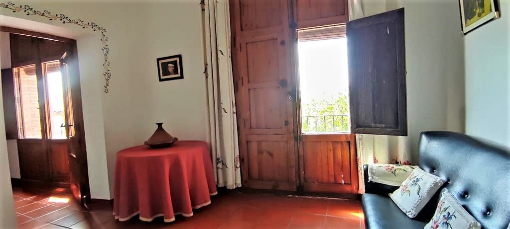 10 bedroom Villa for sale in Muro de Alcoy with garage - € 530,000 (Ref: 9865777)