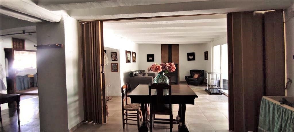 10 bedroom Villa for sale in Muro de Alcoy with garage - € 530,000 (Ref: 9865777)