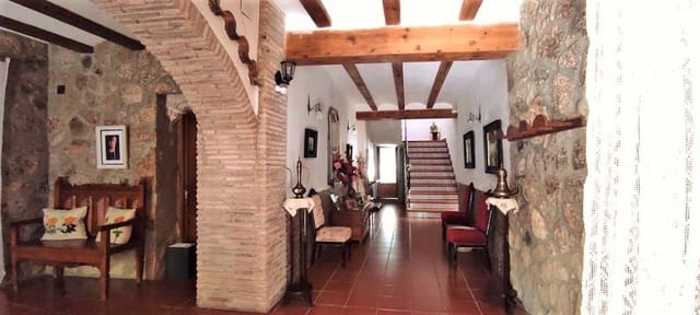 10 Zimmer Villa zu verkaufen in Muro de Alcoy mit Garage - 530.000 € (Ref: 9865777)