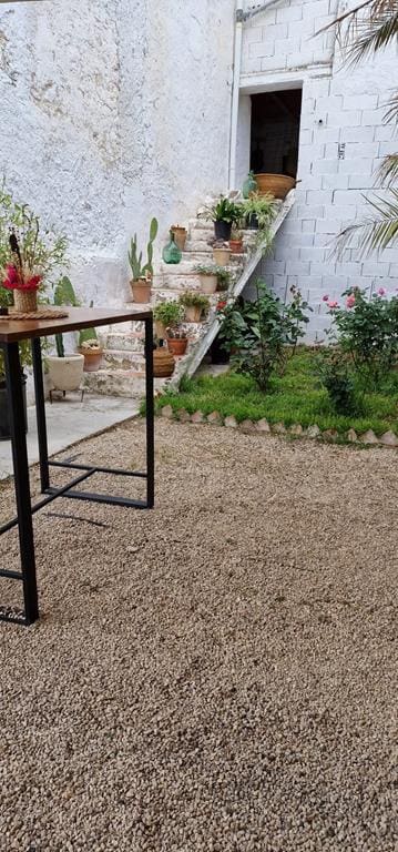 10 bedroom Villa for sale in Muro de Alcoy with garage - € 530,000 (Ref: 9865777)