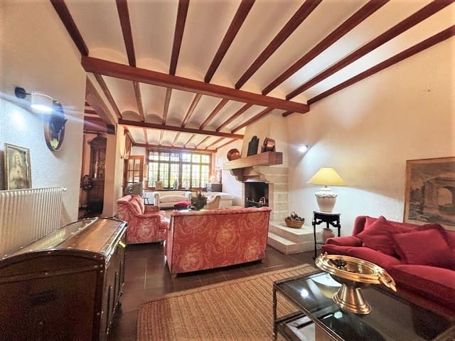 7 Zimmer Finca/Landgut zu verkaufen in Atzeneta d'Albaida mit Pool Garage - 480.000 € (Ref: 9865778)