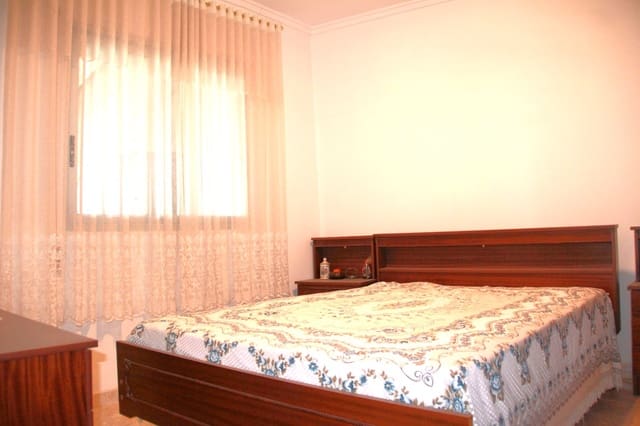 6 soverom Hus til salgs i Quatretondeta - € 79 000 (Ref: 9872513)