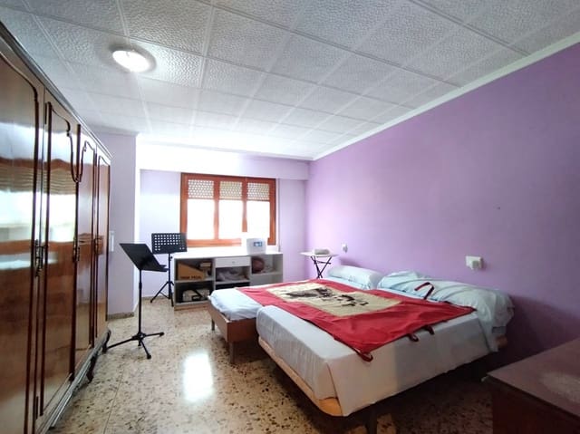 4 chambre Maison de Ville à vendre à Albaida avec garage - 205 000 € (Ref: 9872514)