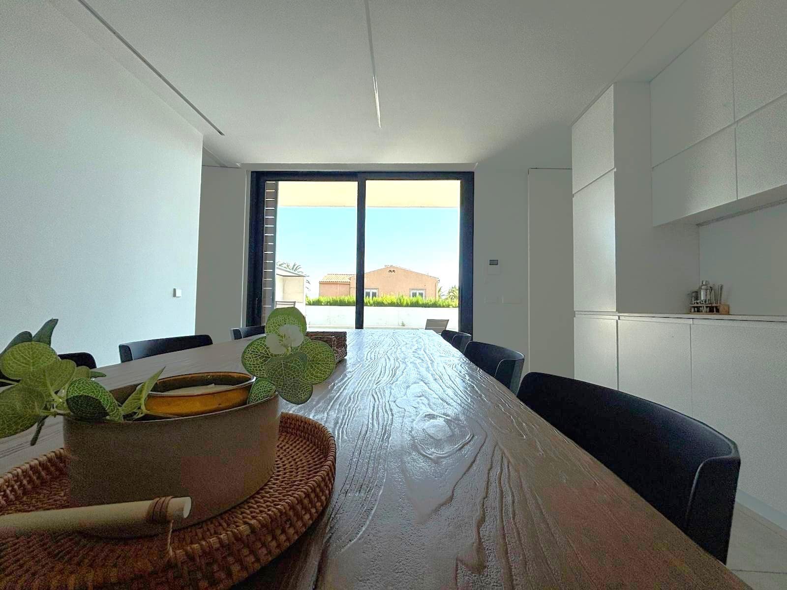 5 slaapkamer Villa te koop in Alicante stad met zwembad garage - € 2.250.000 (Ref: 9953055)