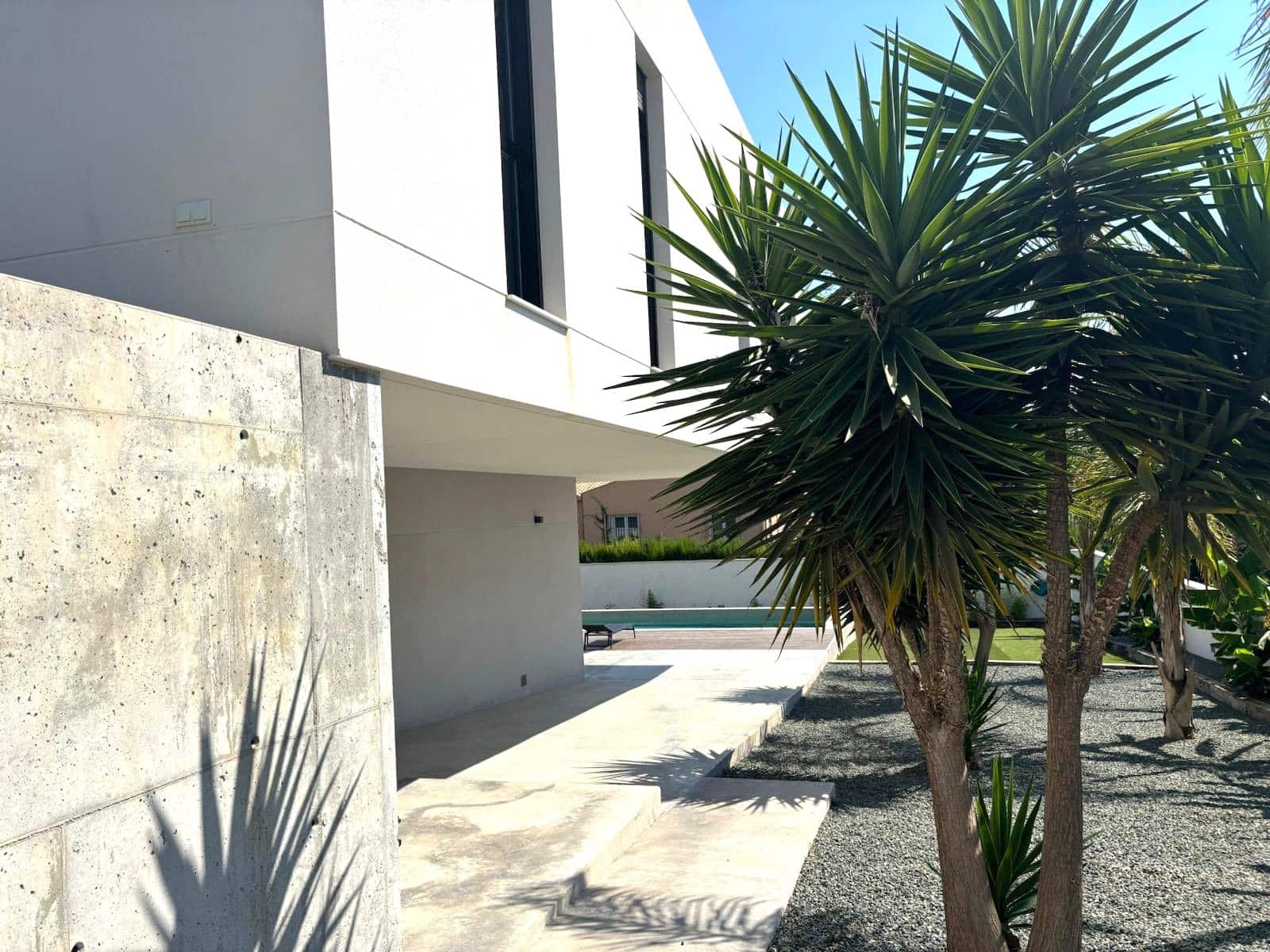5 slaapkamer Villa te koop in Alicante stad met zwembad garage - € 2.250.000 (Ref: 9953055)