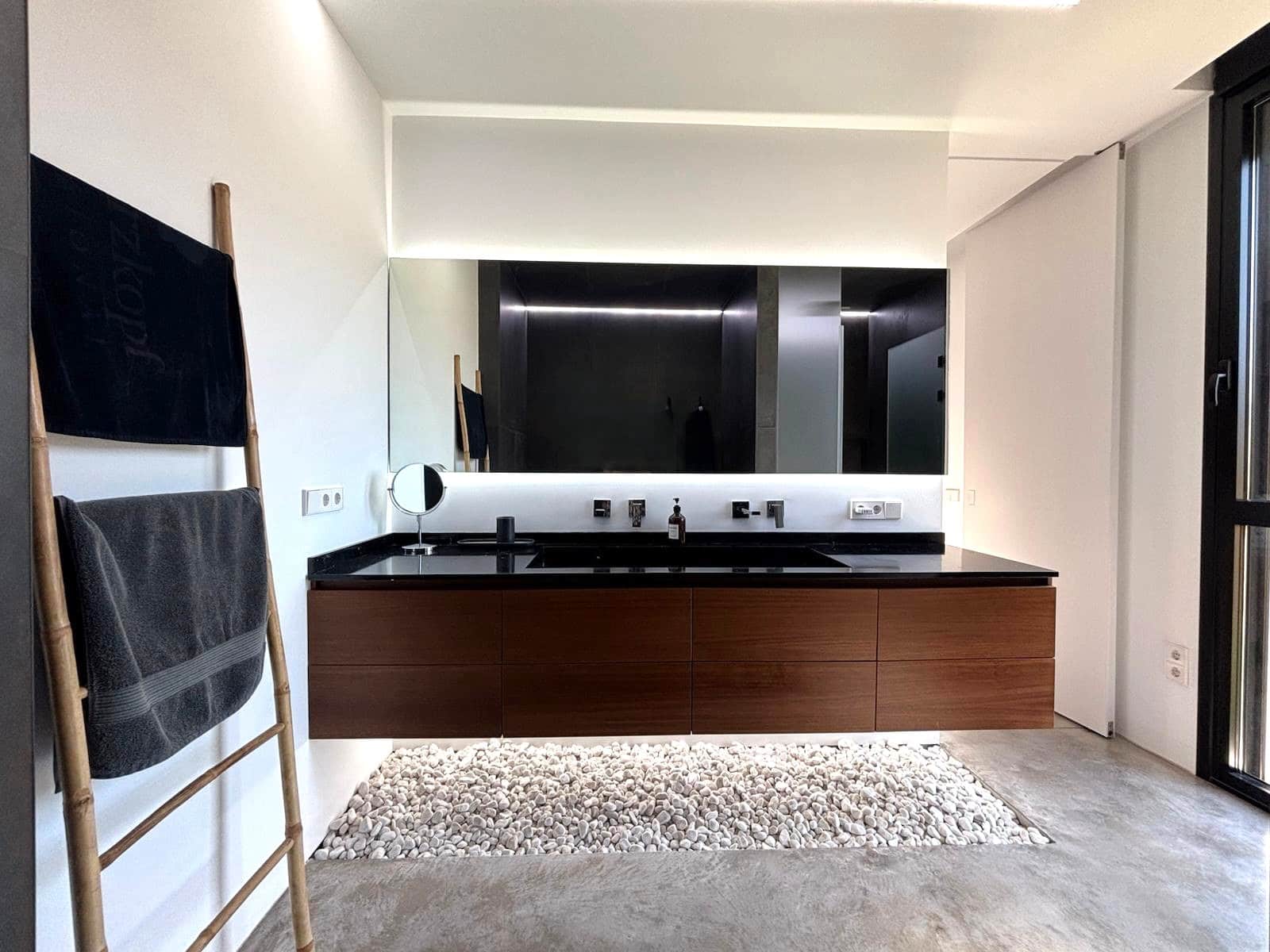5 slaapkamer Villa te koop in Alicante stad met zwembad garage - € 2.250.000 (Ref: 9953055)