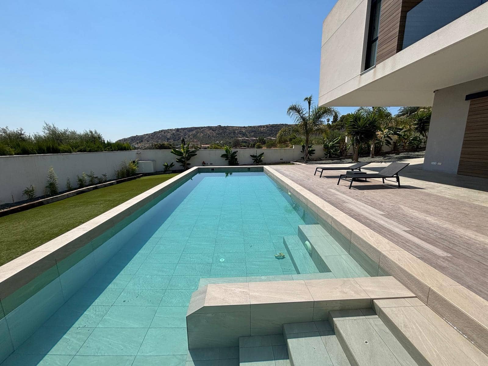 5 slaapkamer Villa te koop in Alicante stad met zwembad garage - € 2.250.000 (Ref: 9953055)