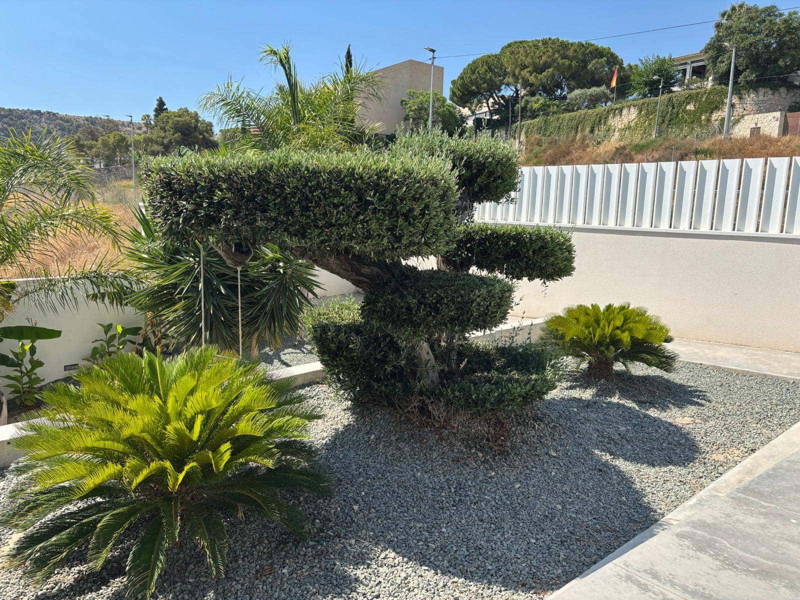 5 slaapkamer Villa te koop in Alicante stad met zwembad garage - € 2.250.000 (Ref: 9953055)
