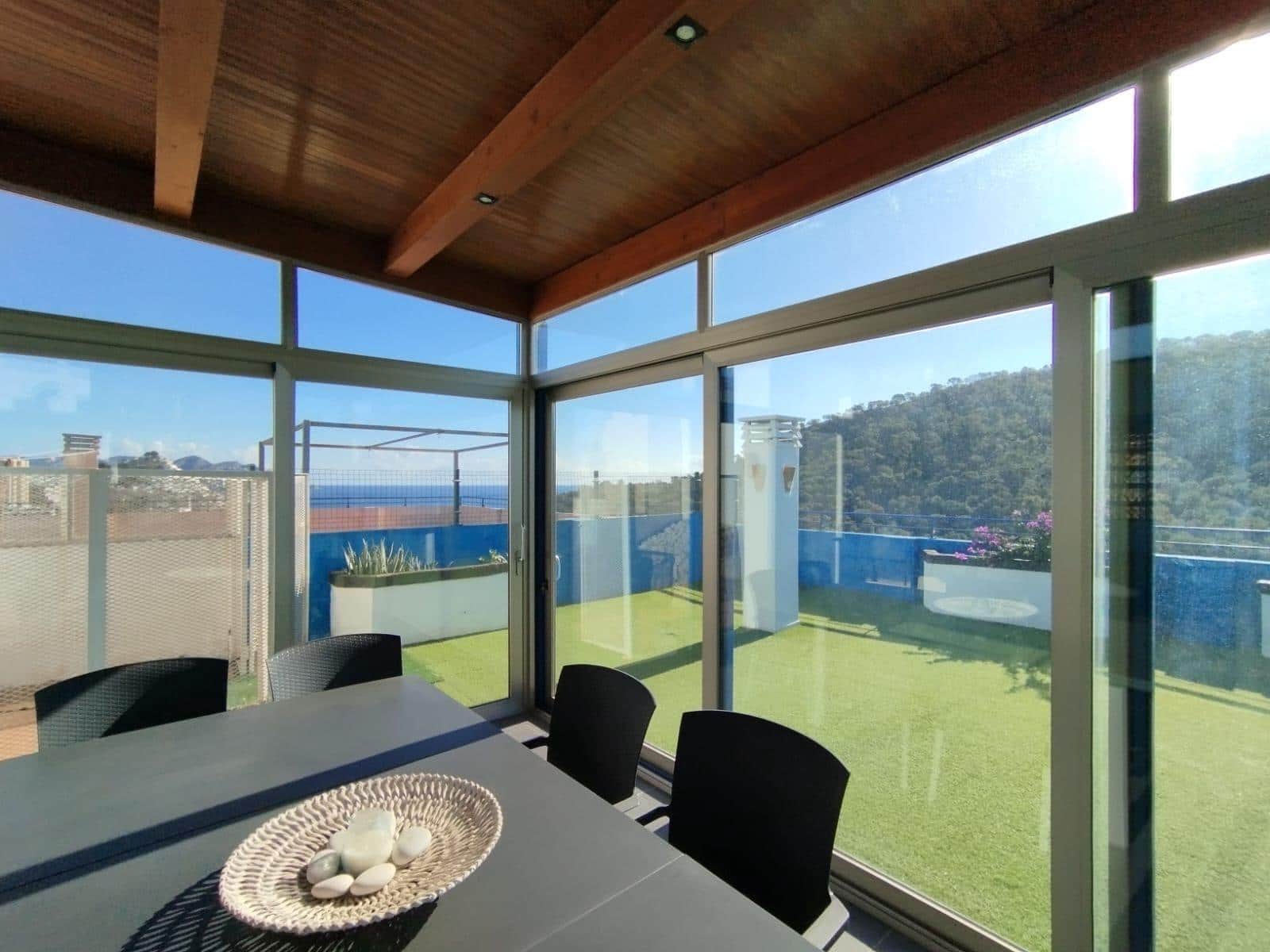 2 bedroom Penthouse for sale in La Villajoyosa / Vila Joiosa with pool garage - € 387,000 (Ref: 9671009)