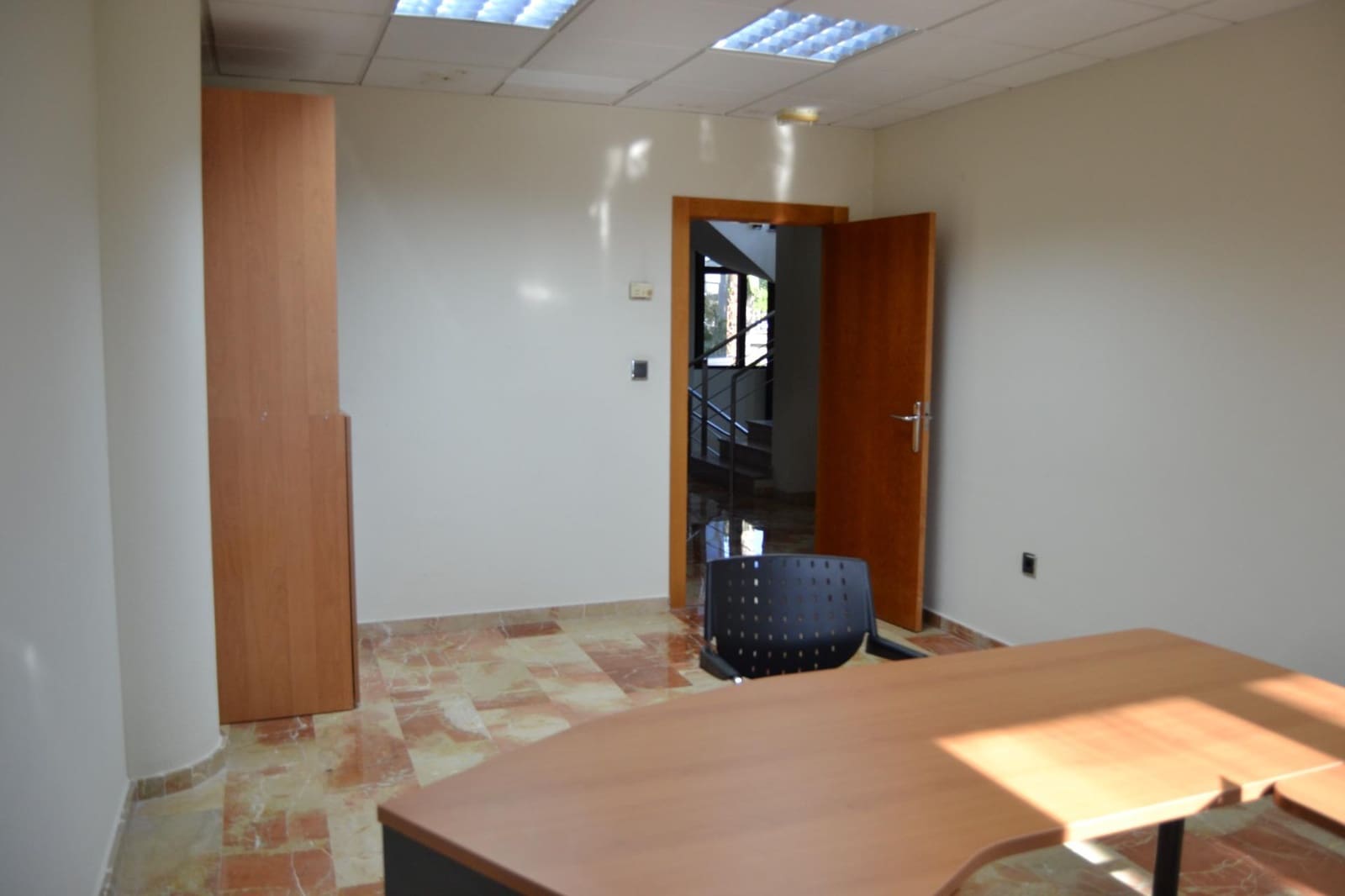 Kontor til leie i Elche / Elx - € 300 (Ref: 9671010)