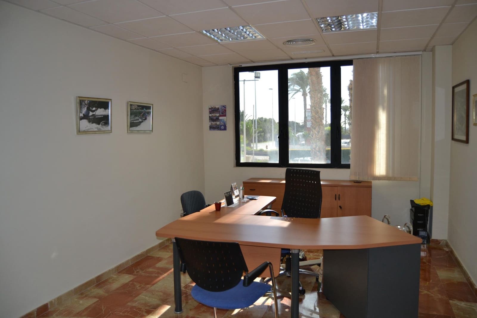 Kontor til leie i Elche / Elx - € 300 (Ref: 9671010)