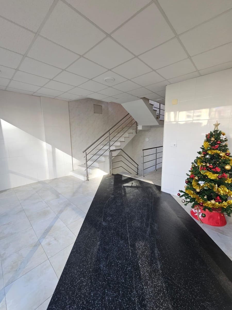 1 bedroom Studio for sale in Benidorm with pool - € 157,500 (Ref: 9671011)