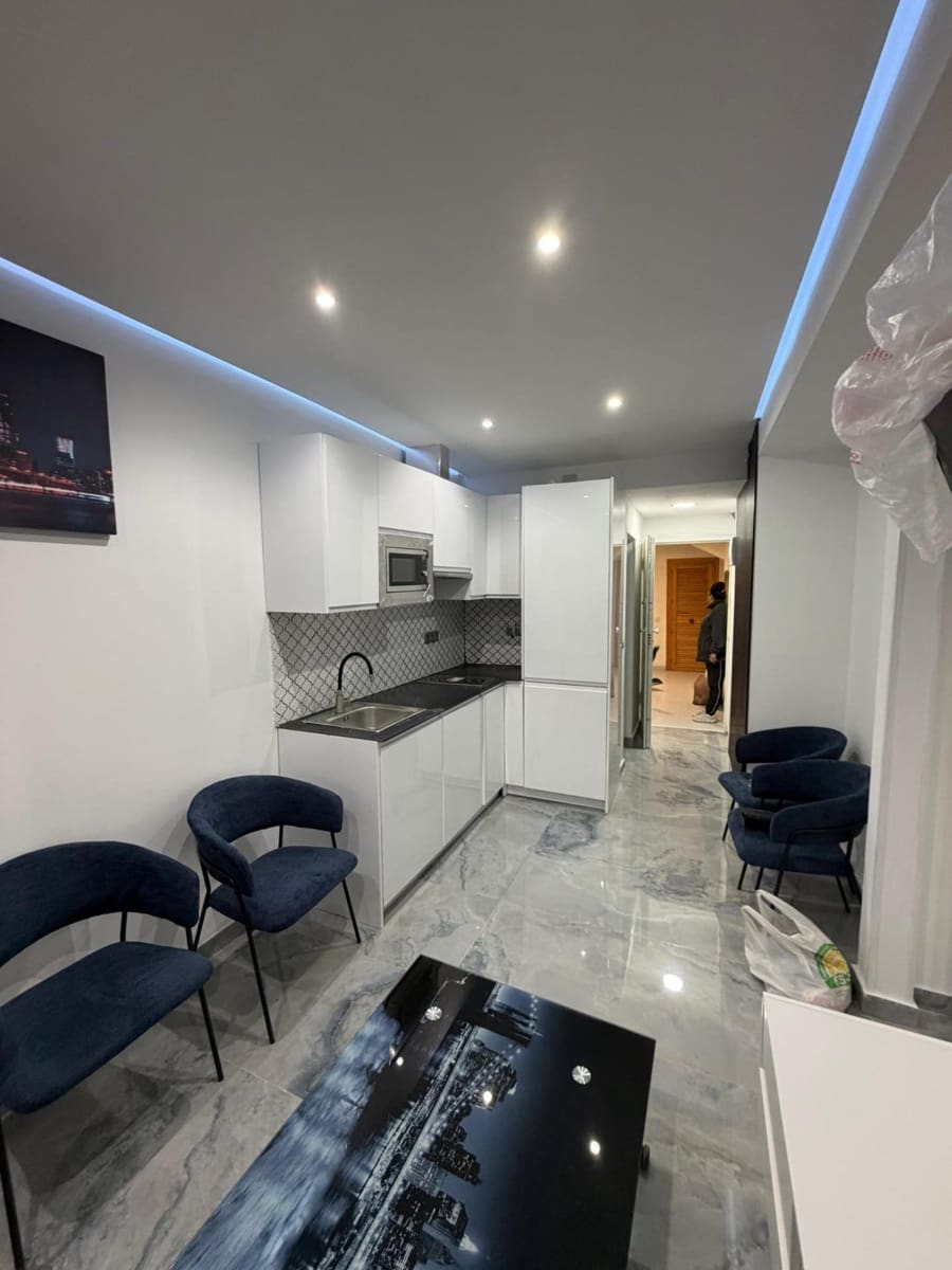 1 bedroom Studio for sale in Benidorm with pool - € 157,500 (Ref: 9671011)