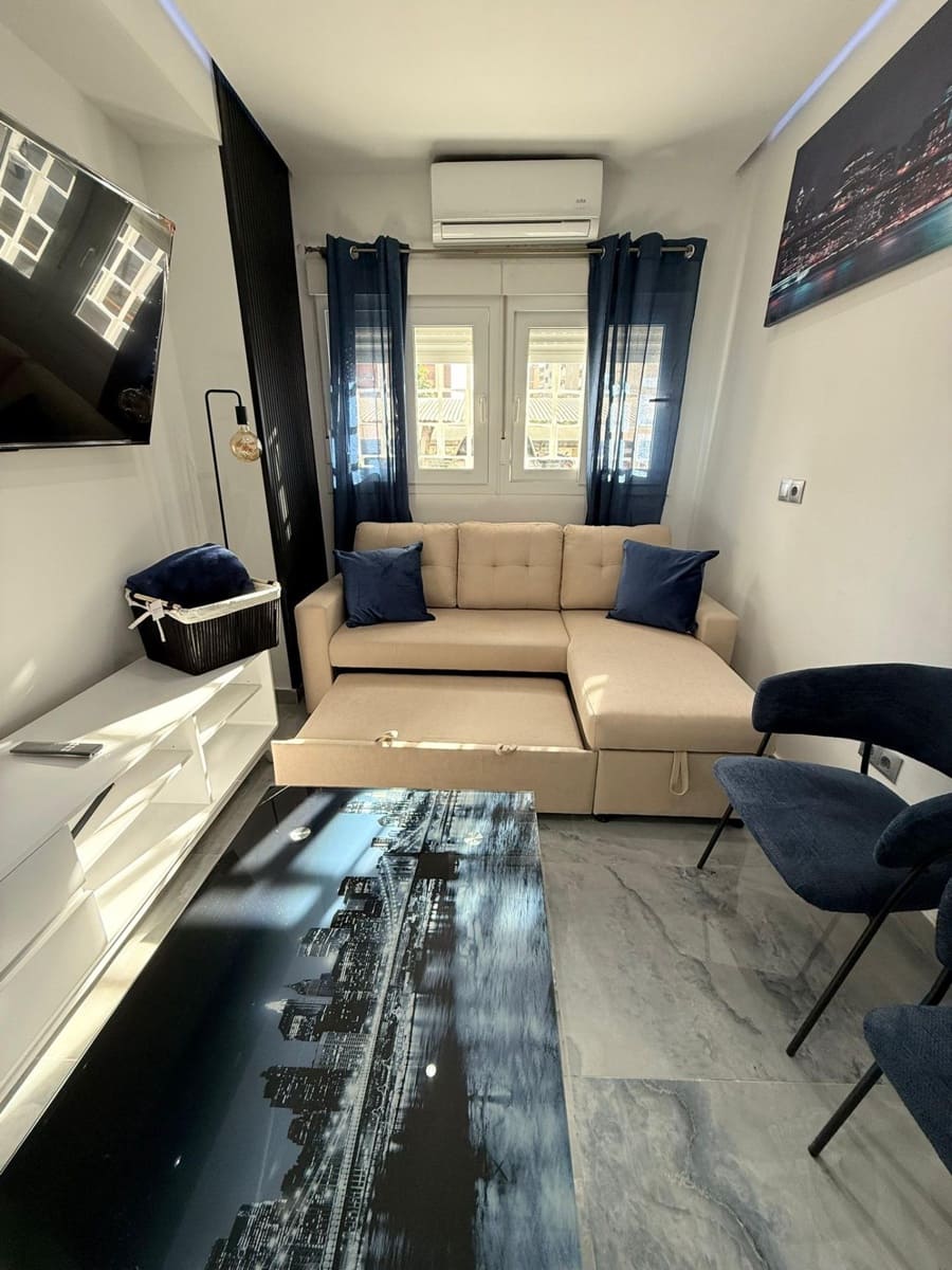 1 bedroom Studio for sale in Benidorm with pool - € 157,500 (Ref: 9671011)