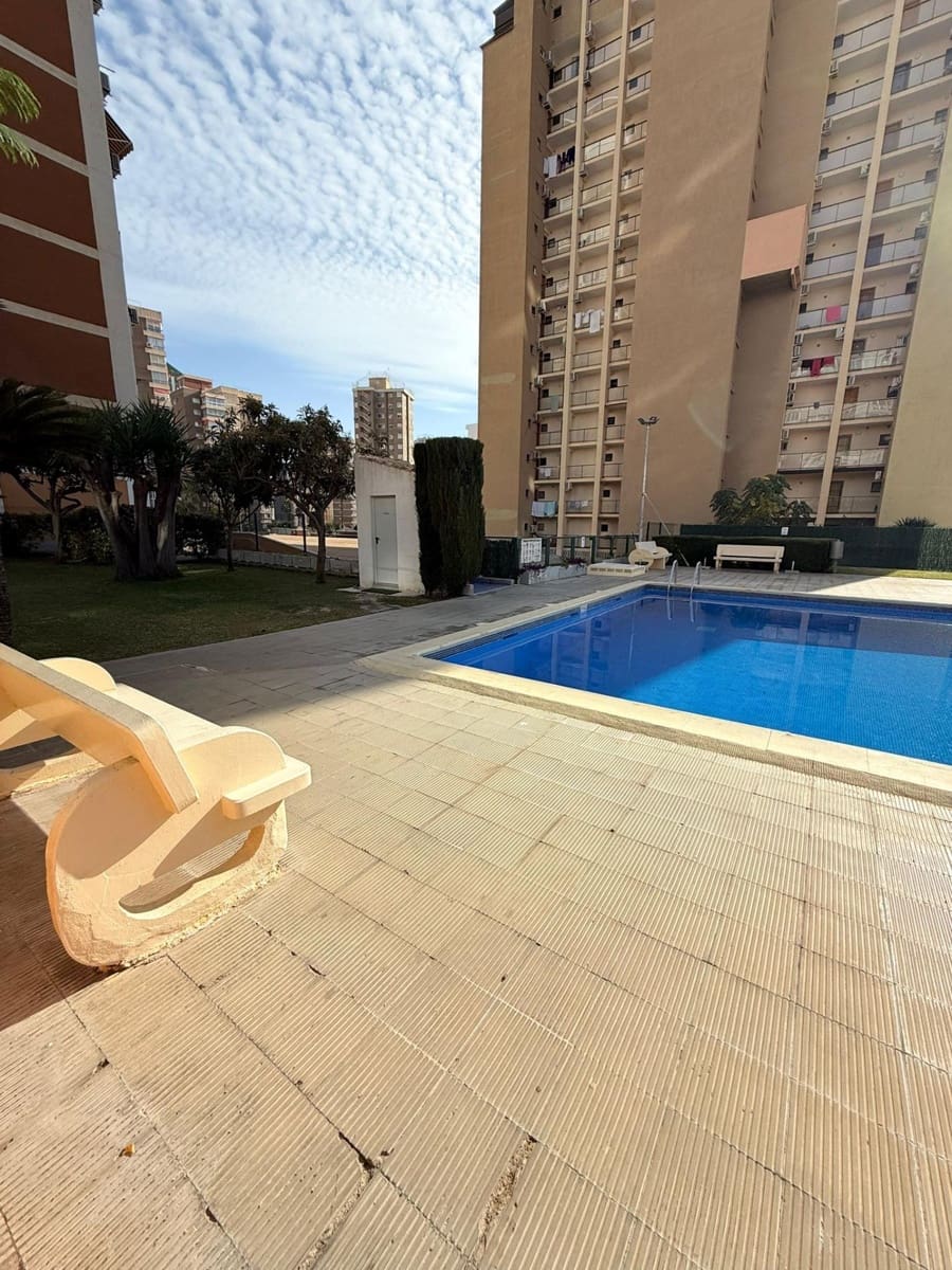1 bedroom Studio for sale in Benidorm with pool - € 157,500 (Ref: 9671011)