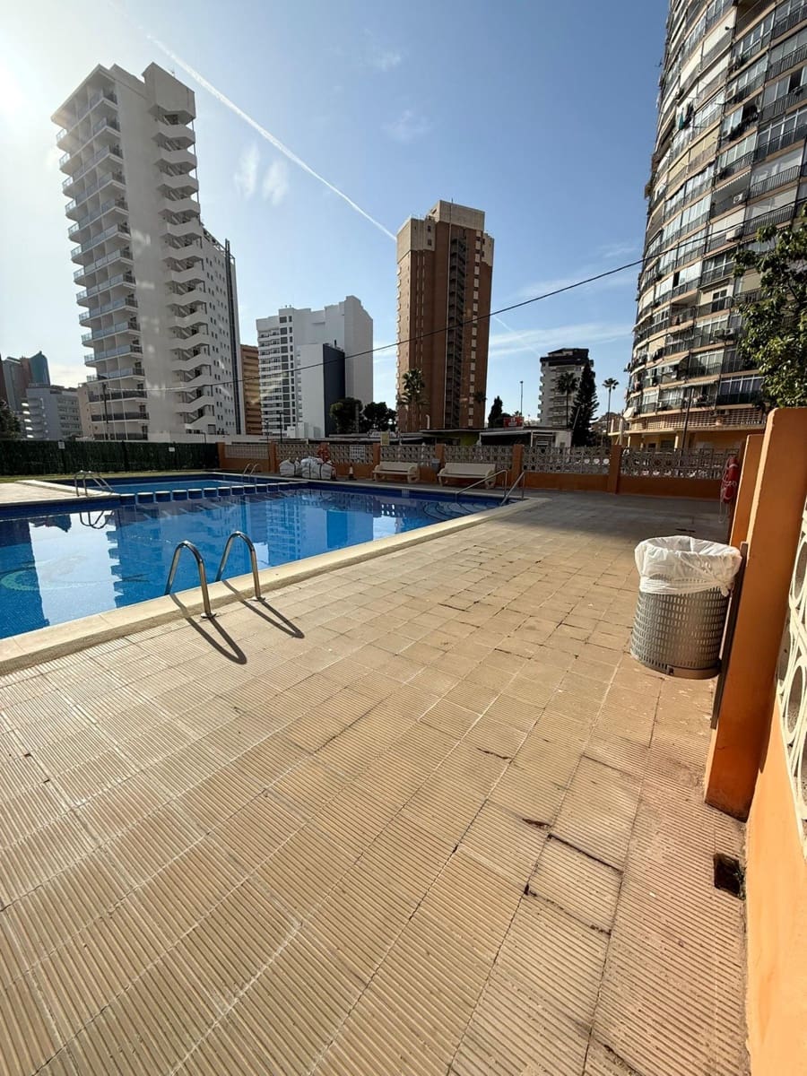 1 bedroom Studio for sale in Benidorm with pool - € 157,500 (Ref: 9671011)