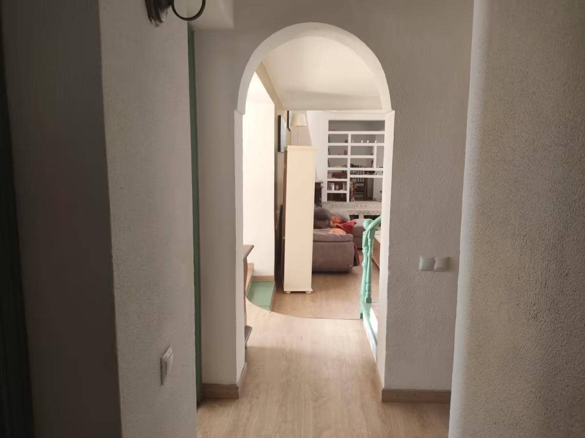 7 makuuhuone Huvila myytävänä paikassa Perleta mukana uima-altaan 
autotalli - 415 000 € (Ref: 9671013)