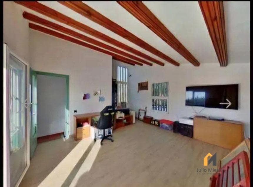 7 makuuhuone Huvila myytävänä paikassa Perleta mukana uima-altaan 
autotalli - 415 000 € (Ref: 9671013)