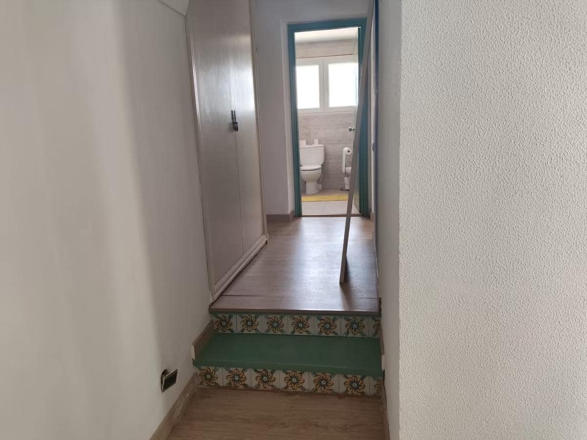 7 makuuhuone Huvila myytävänä paikassa Perleta mukana uima-altaan 
autotalli - 415 000 € (Ref: 9671013)