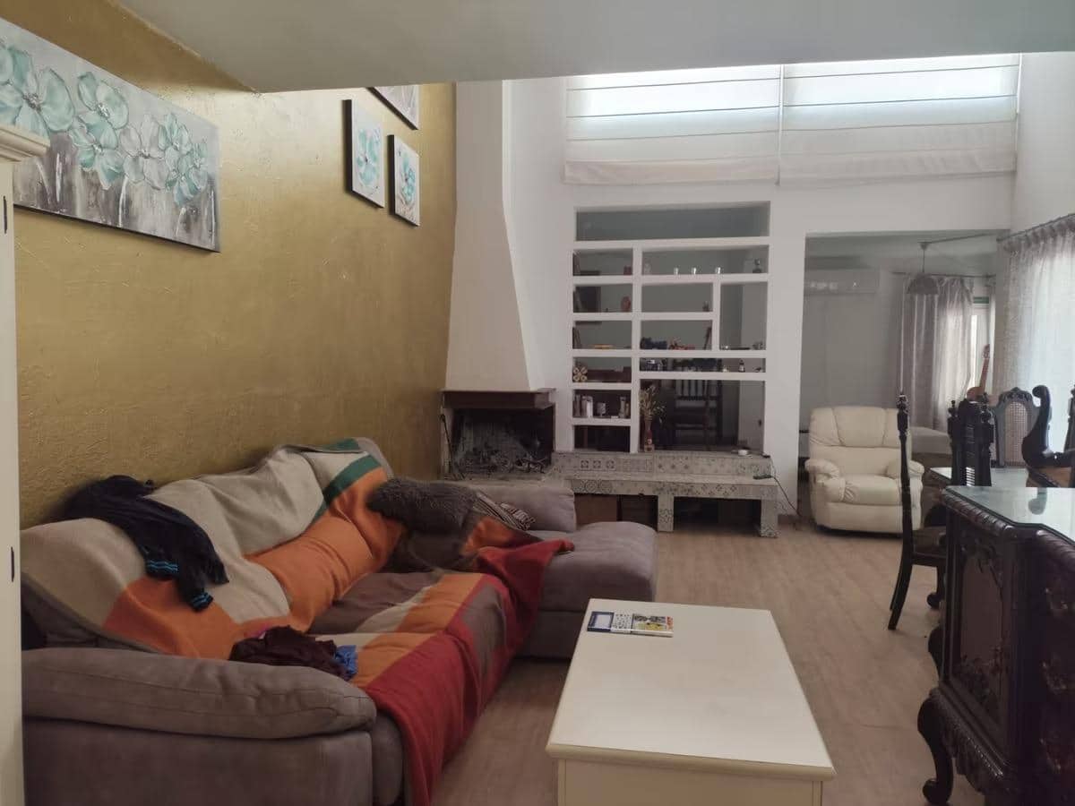 7 makuuhuone Huvila myytävänä paikassa Perleta mukana uima-altaan 
autotalli - 415 000 € (Ref: 9671013)