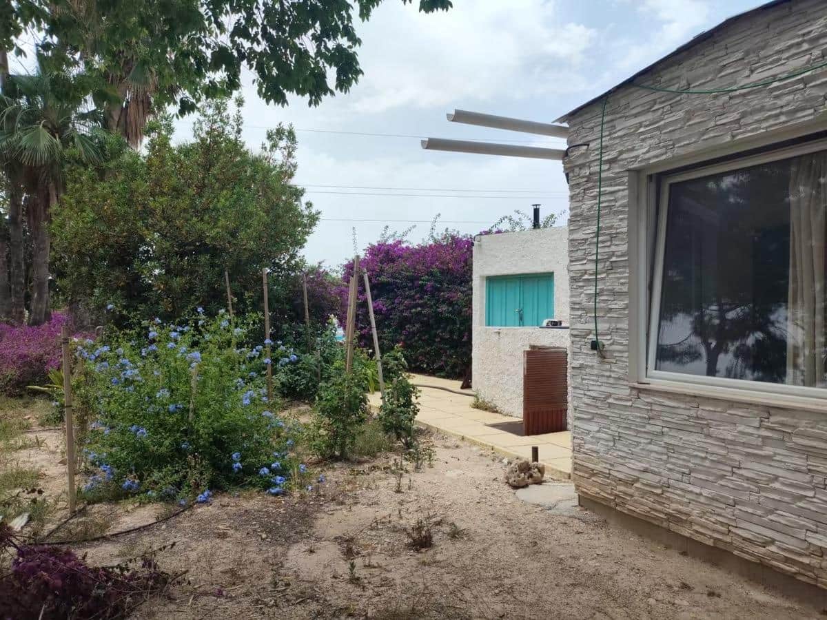 7 makuuhuone Huvila myytävänä paikassa Perleta mukana uima-altaan 
autotalli - 415 000 € (Ref: 9671013)