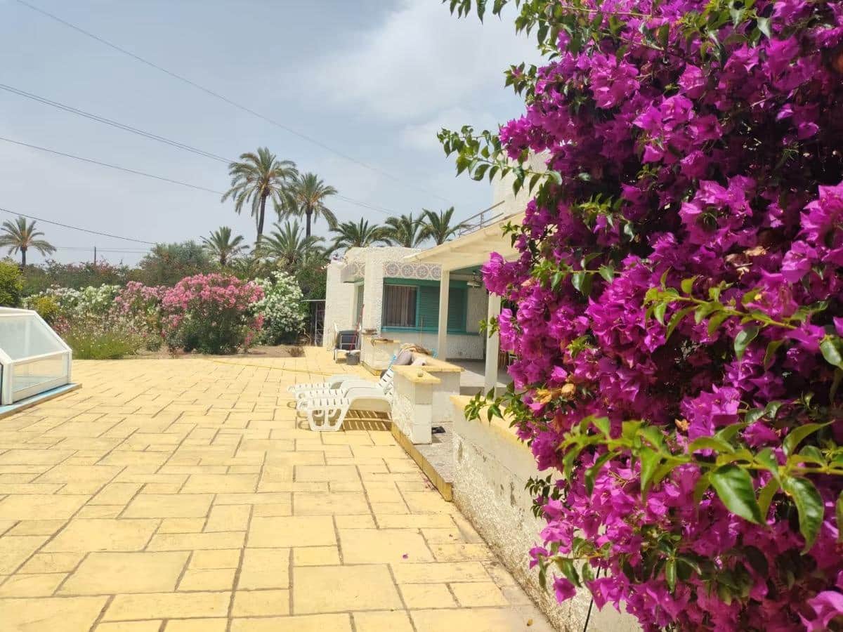 7 makuuhuone Huvila myytävänä paikassa Perleta mukana uima-altaan 
autotalli - 415 000 € (Ref: 9671013)