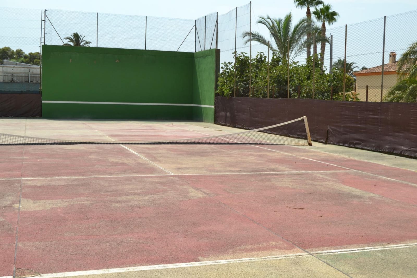 6 bedroom Villa for sale in Elche / Elx with pool garage - € 452,000 (Ref: 9671014)