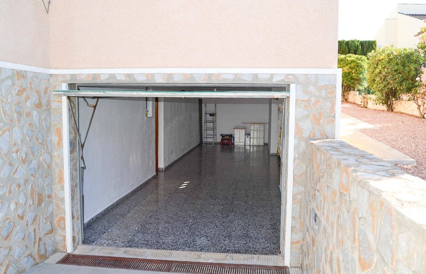 4 bedroom Villa for sale in Rojales with pool garage - € 380,000 (Ref: 9671015)