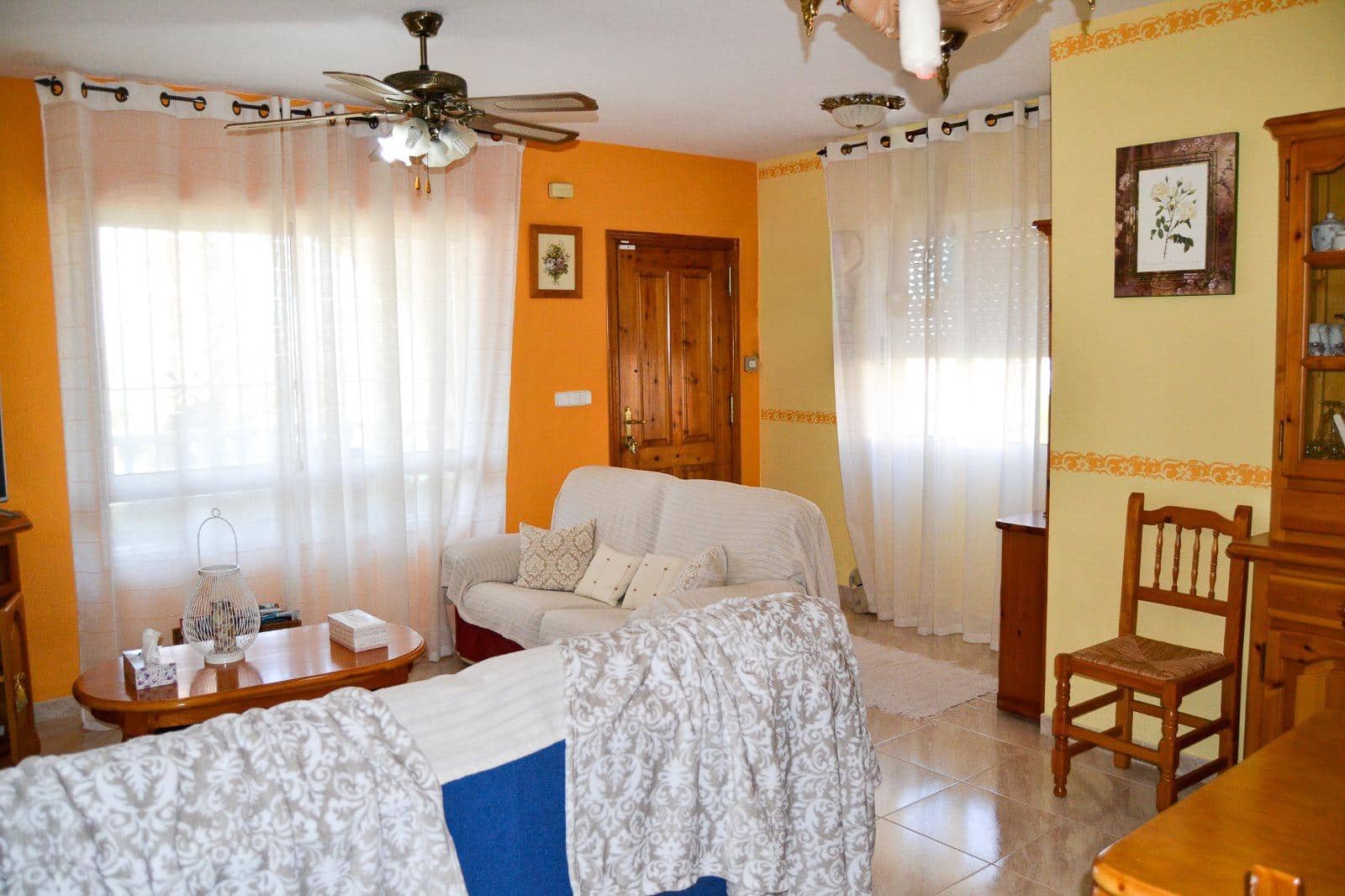 4 bedroom Villa for sale in Rojales with pool garage - € 380,000 (Ref: 9671015)