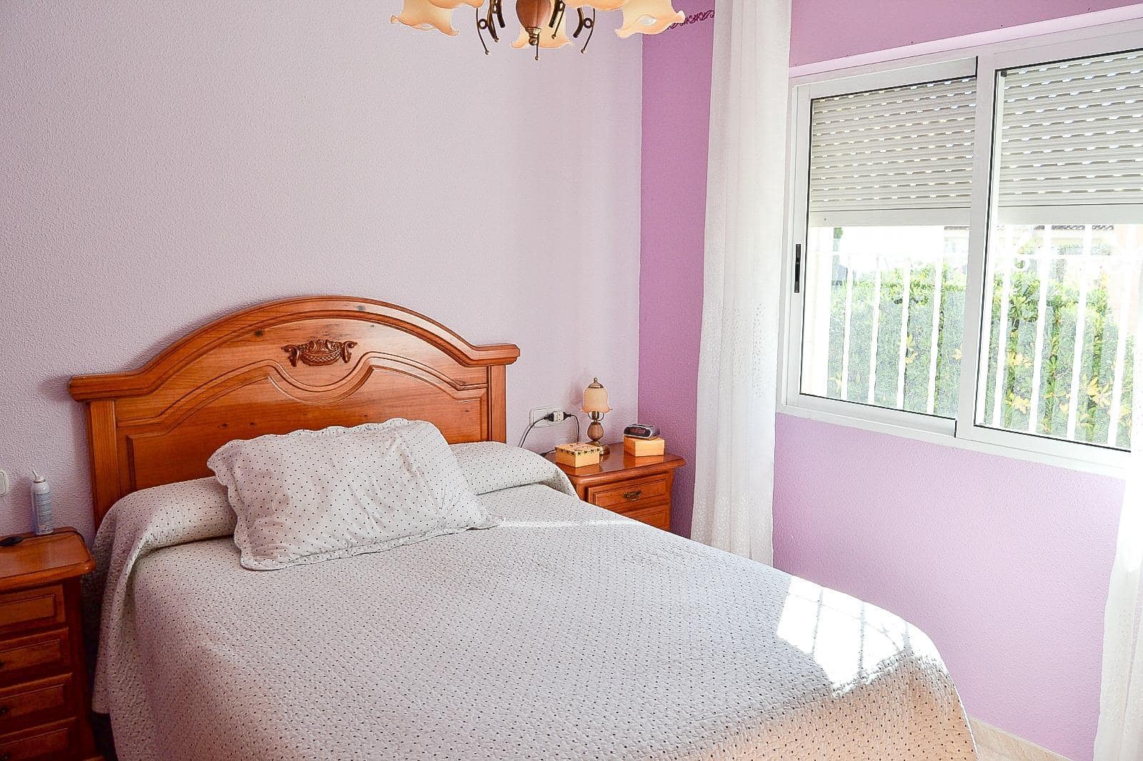 4 bedroom Villa for sale in Rojales with pool garage - € 380,000 (Ref: 9671015)