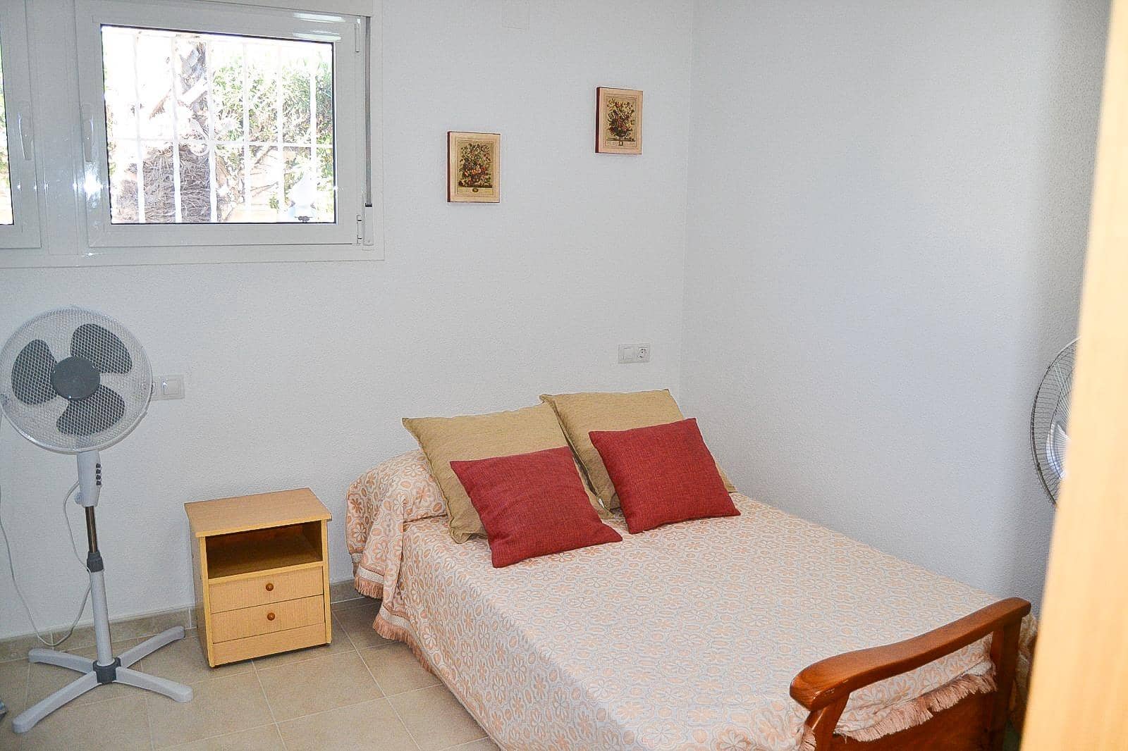 4 bedroom Villa for sale in Rojales with pool garage - € 380,000 (Ref: 9671015)