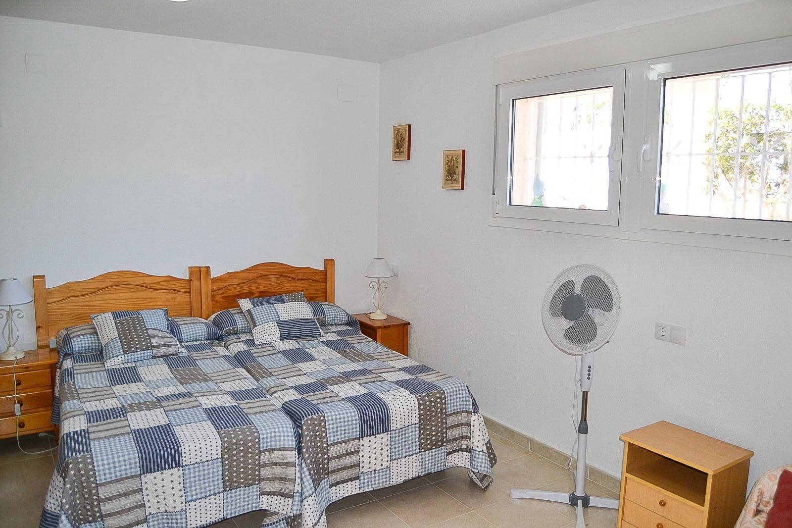 4 bedroom Villa for sale in Rojales with pool garage - € 380,000 (Ref: 9671015)