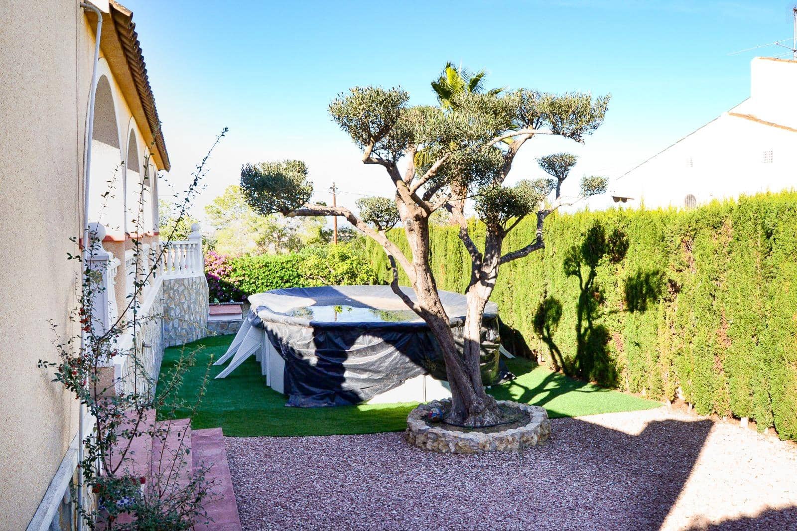 4 bedroom Villa for sale in Rojales with pool garage - € 380,000 (Ref: 9671015)