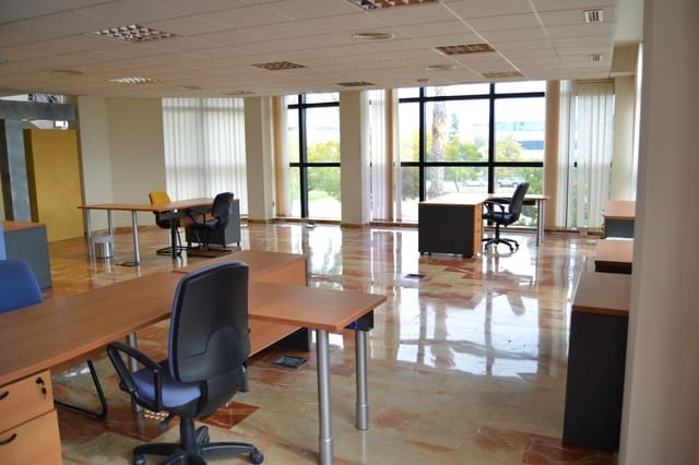 1 makuuhuone Toimisto vuokrattavana paikassa Elche / Elx - 1 500 € (Ref: 9671019)