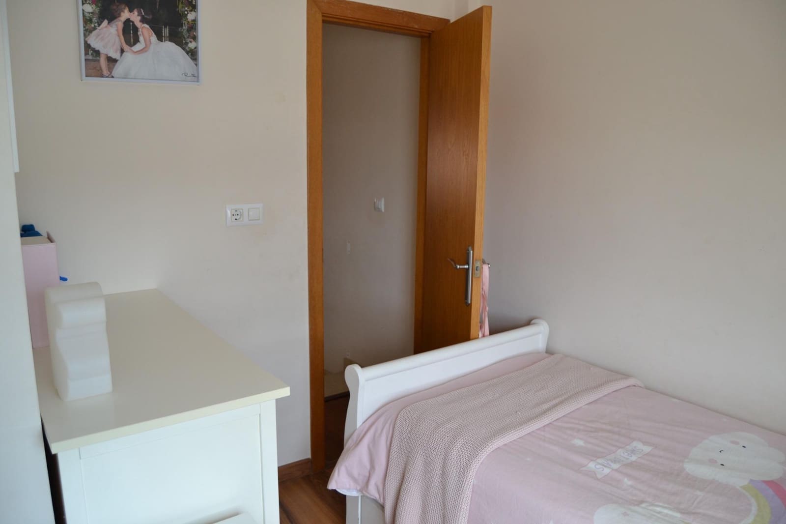 3 slaapkamer Rijtjeshuis te koop in Perleta met zwembad - € 299.000 (Ref: 9671022)