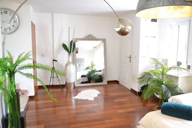 3 slaapkamer Rijtjeshuis te koop in Perleta, Elche / Elx met zwembad - € 299.000 (Ref: 9671022)