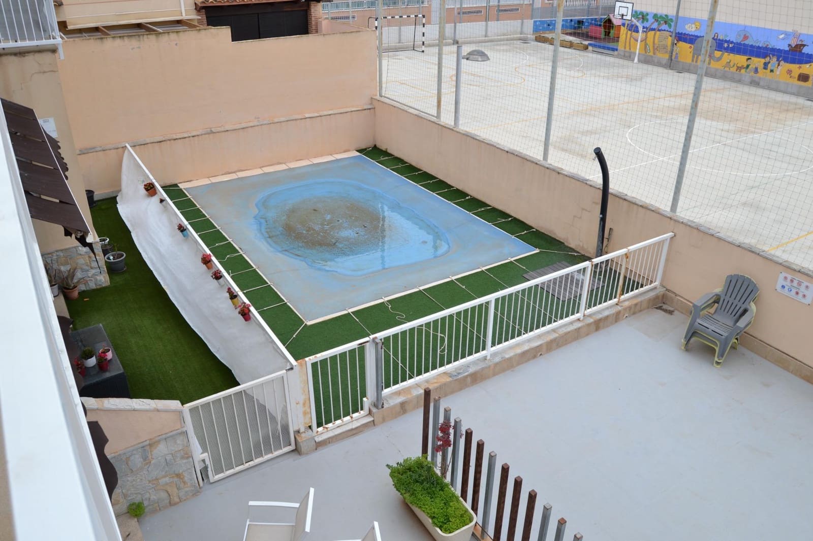 3 slaapkamer Rijtjeshuis te koop in Perleta met zwembad - € 299.000 (Ref: 9671022)