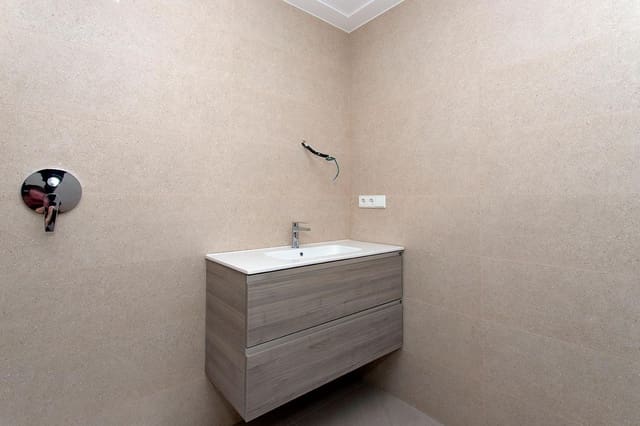 3 bedroom Terraced Villa for sale in La Canalosa, Hondón de las Nieves - € 215,000 (Ref: 9671030)