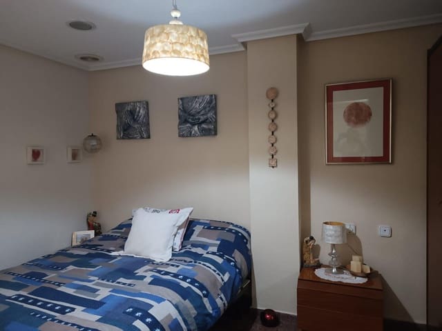 3 sovrum Lägenhet till salu i Elche / Elx med garage - 160 000 € (Ref: 9711942)