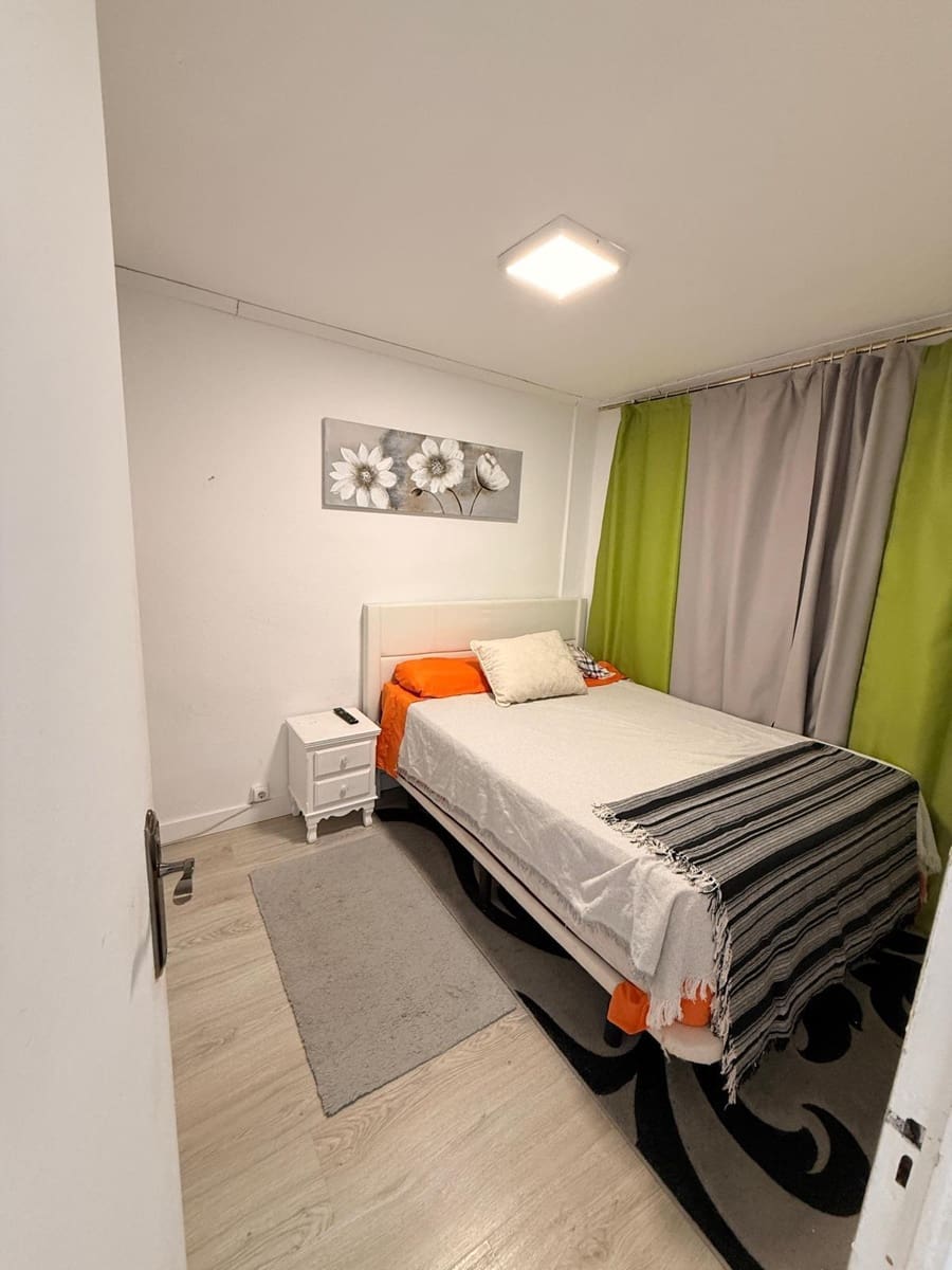 1 makuuhuone Asunto myytävänä paikassa Benidorm mukana uima-altaan 
autotalli - 279 000 € (Ref: 9791014)