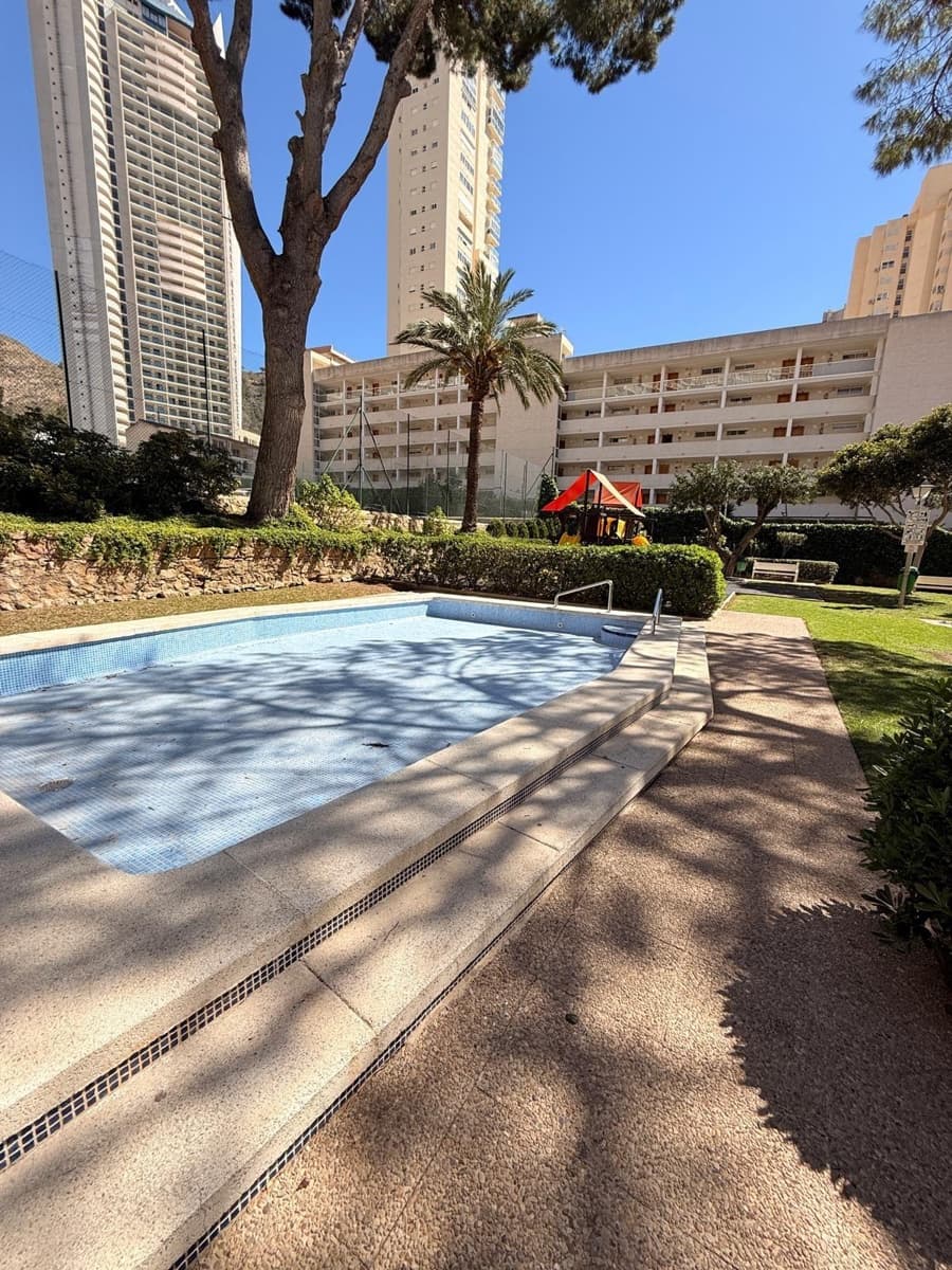 1 makuuhuone Asunto myytävänä paikassa Benidorm mukana uima-altaan 
autotalli - 279 000 € (Ref: 9791014)