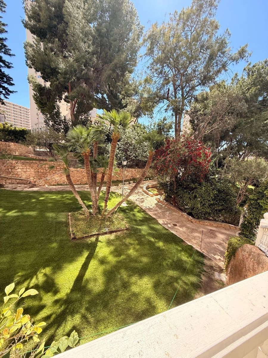 1 makuuhuone Asunto myytävänä paikassa Benidorm mukana uima-altaan 
autotalli - 279 000 € (Ref: 9791014)