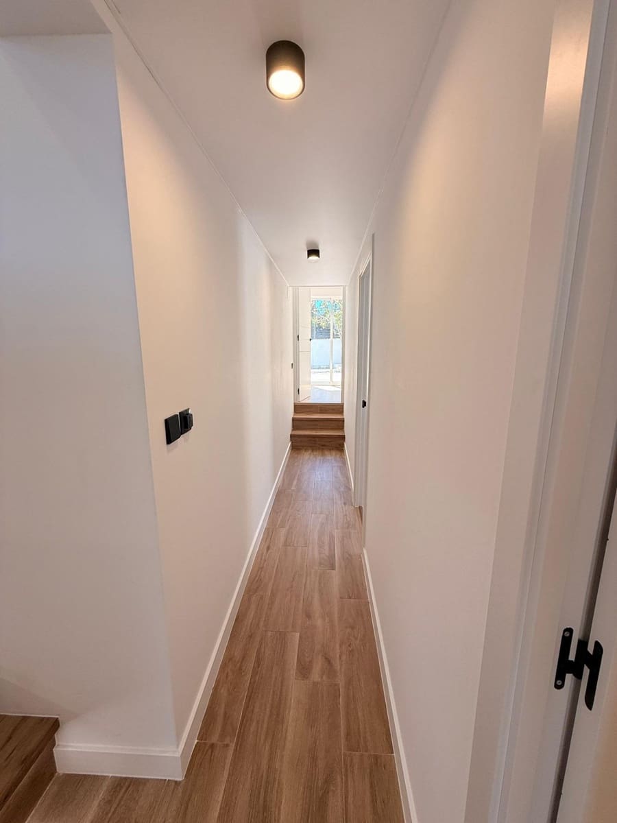 4 soveværelse Semi-Rækkehus til salg i La Nucia med swimmingpool garage - € 393.000 (Ref: 9791015)