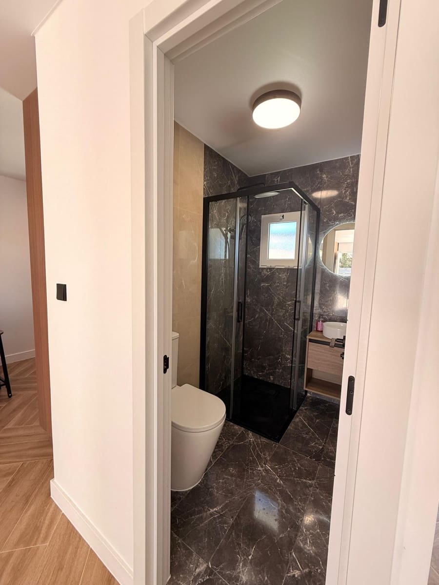 4 soveværelse Semi-Rækkehus til salg i La Nucia med swimmingpool garage - € 393.000 (Ref: 9791015)